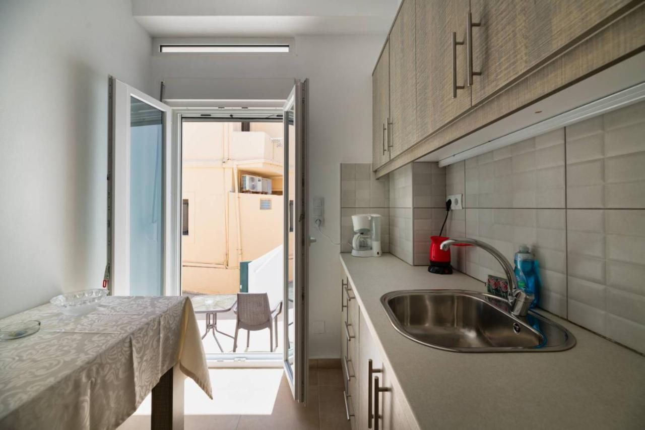 Irini-Kalamaki-Apartments Экстерьер фото